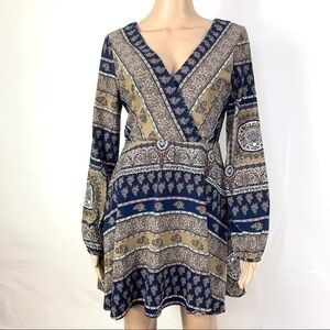 ILLA ILLA deep V Neck Dress long sleeve Sz Small